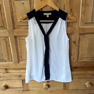 Banana Republic 2 White Navy Sleeveless Blouse‎ Tank